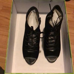 NWB Sam Edelman Black Suede Booties